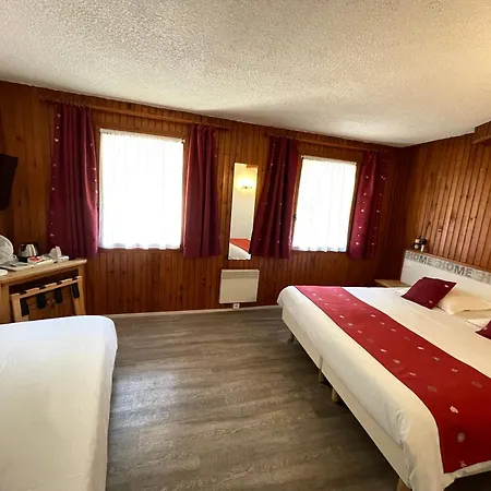 Des Marquisats Hotel
