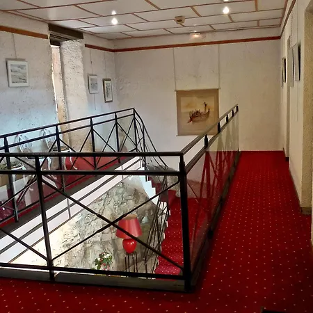 Des Marquisats Отель 3*